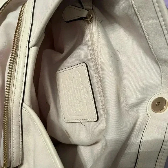 Coach bag(rare) - Picture 4 of 15